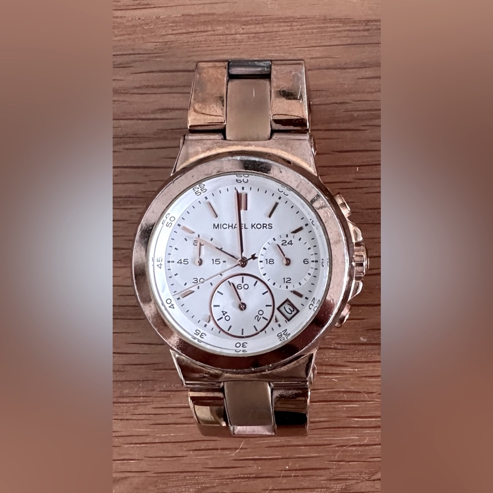 Micheal Kors Rose Gold Watch